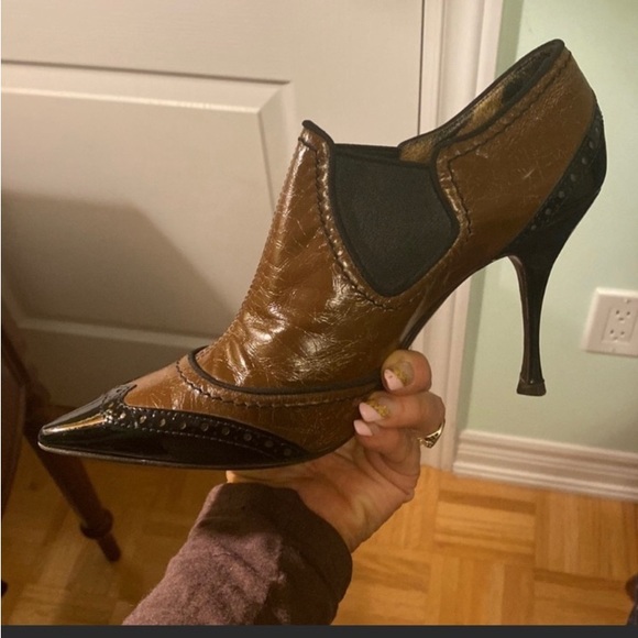 Dolce Gabbana shoes heel . Size 7, in the original box - Picture 3 of 9